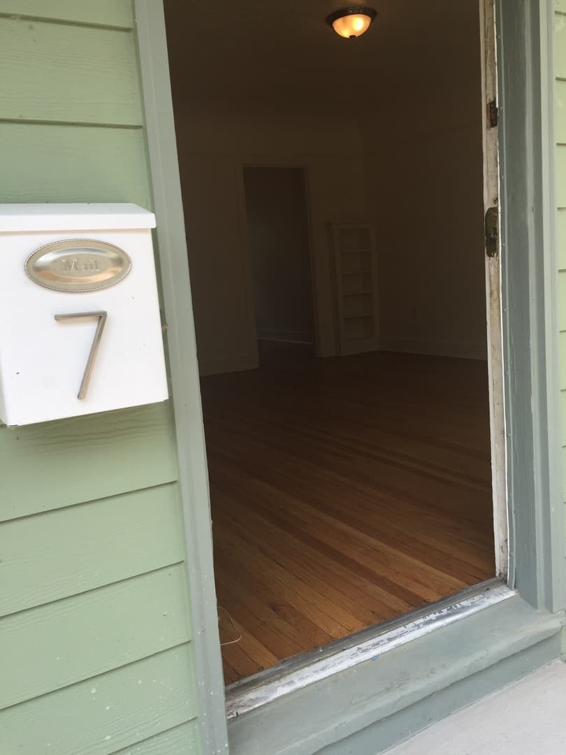 Portland Apartment: 2031 N Watts