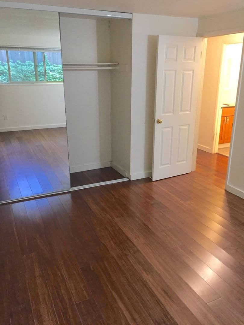Portland Apartment: 721 SE 29th Ave