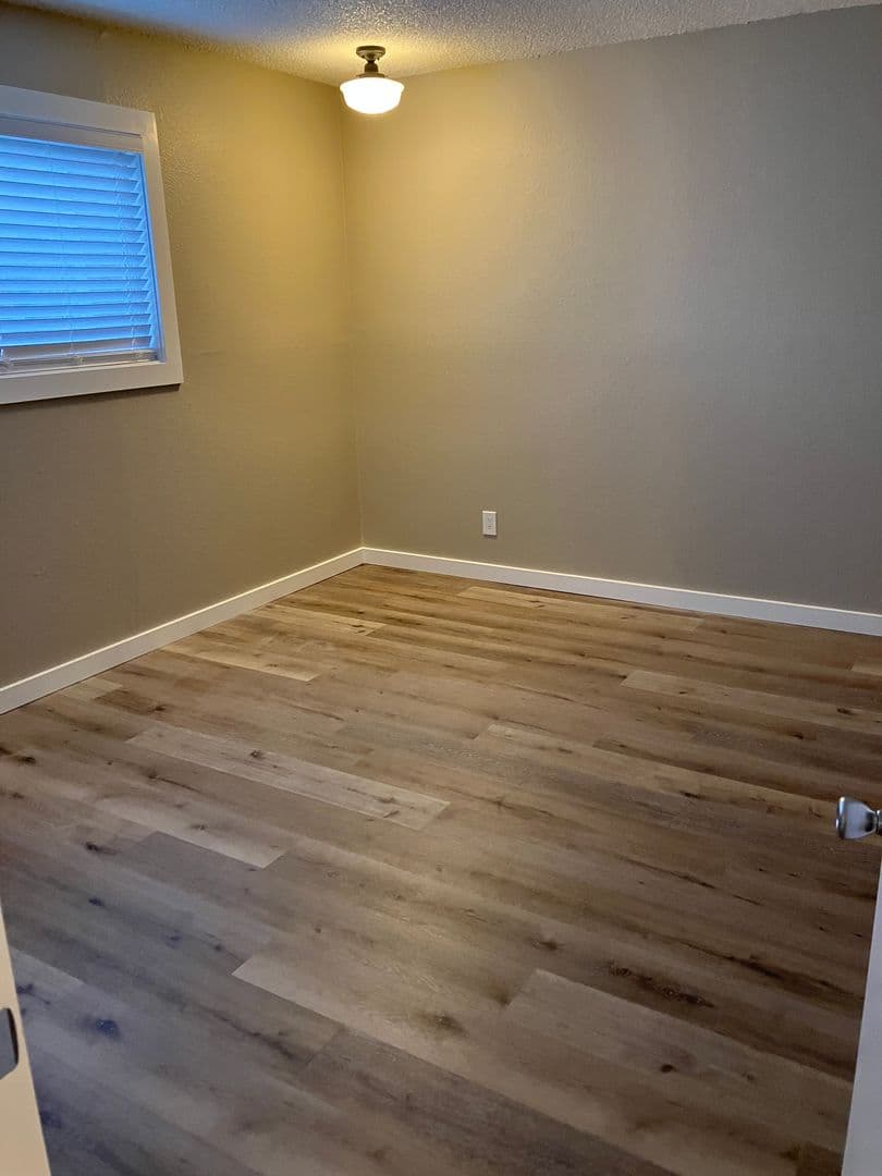 Milwaukie Apartment: 2323 SE Harrison St.