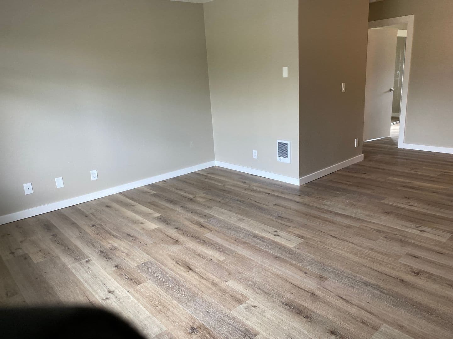 Milwaukie Apartment: 2323 SE Harrison St.