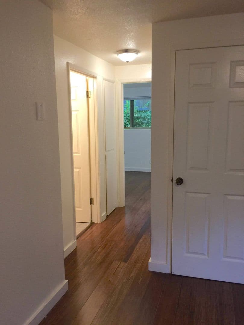 Portland Apartment: 721 SE 29th Ave