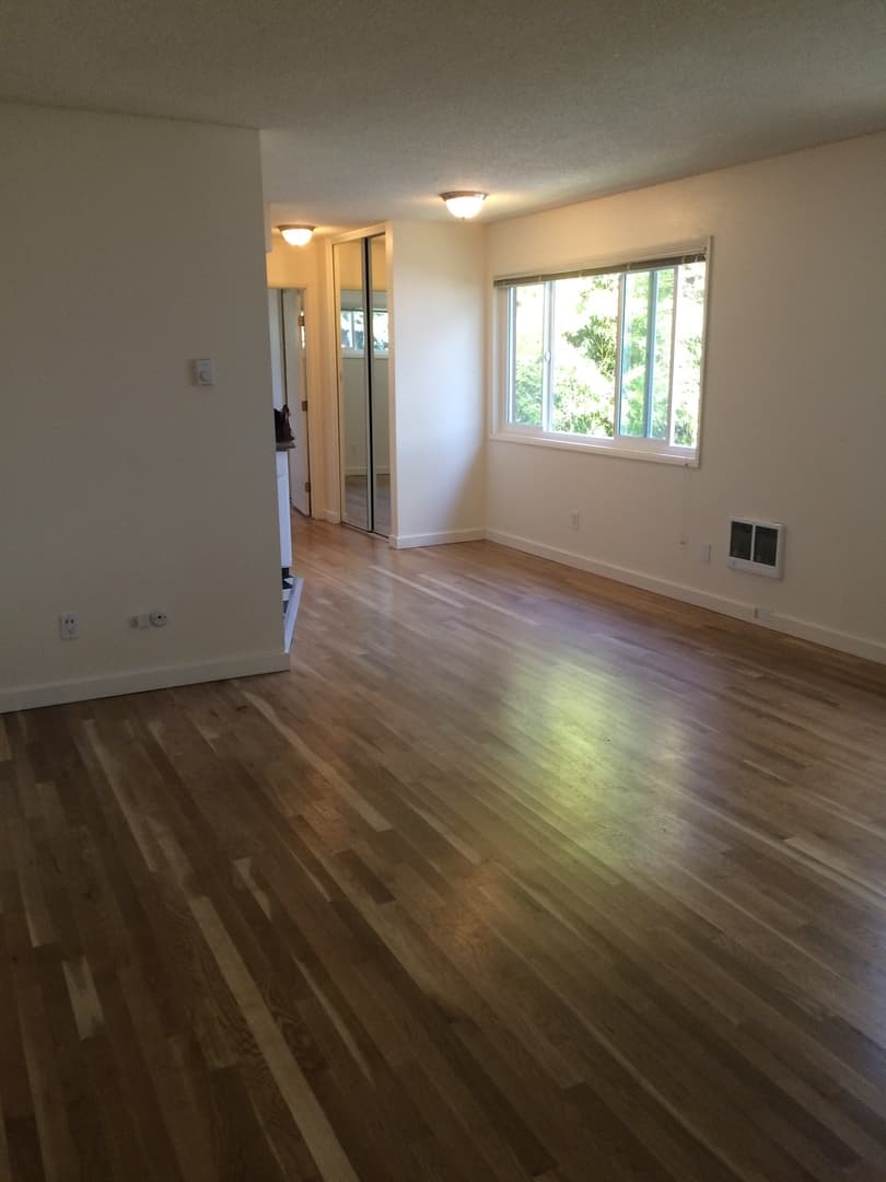 Portland Apartment: 2151 NE Halsey