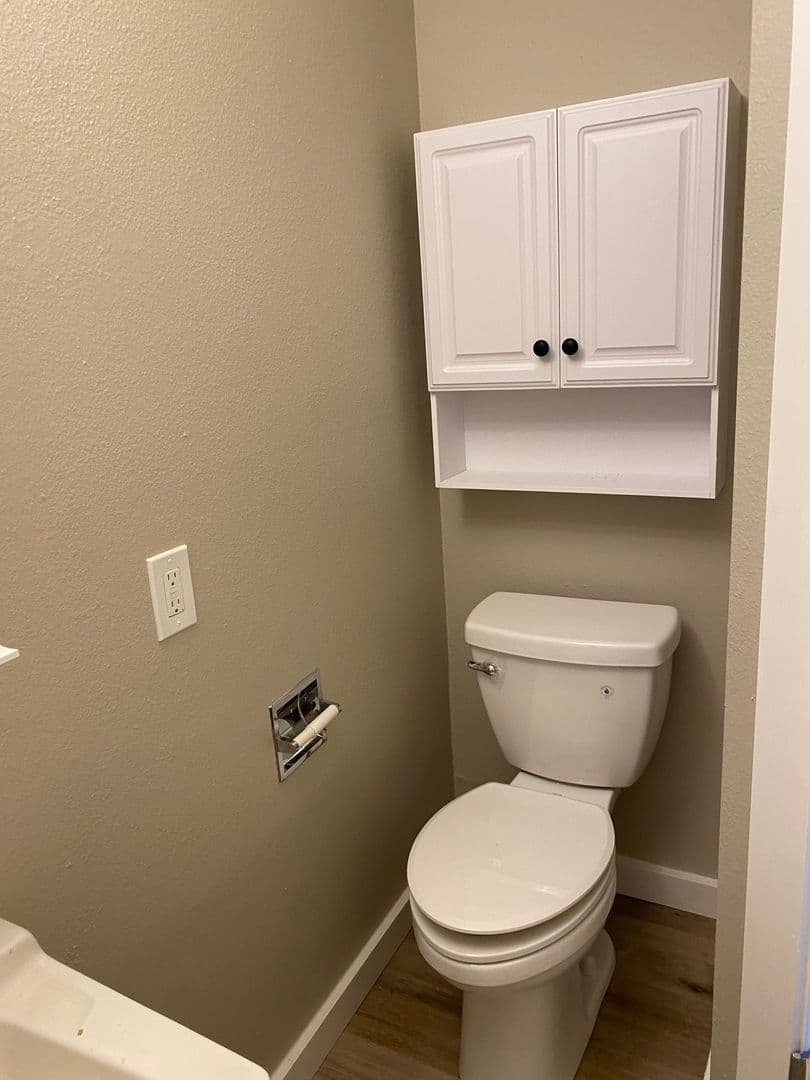 Milwaukie Apartment: 2323 SE Harrison St.