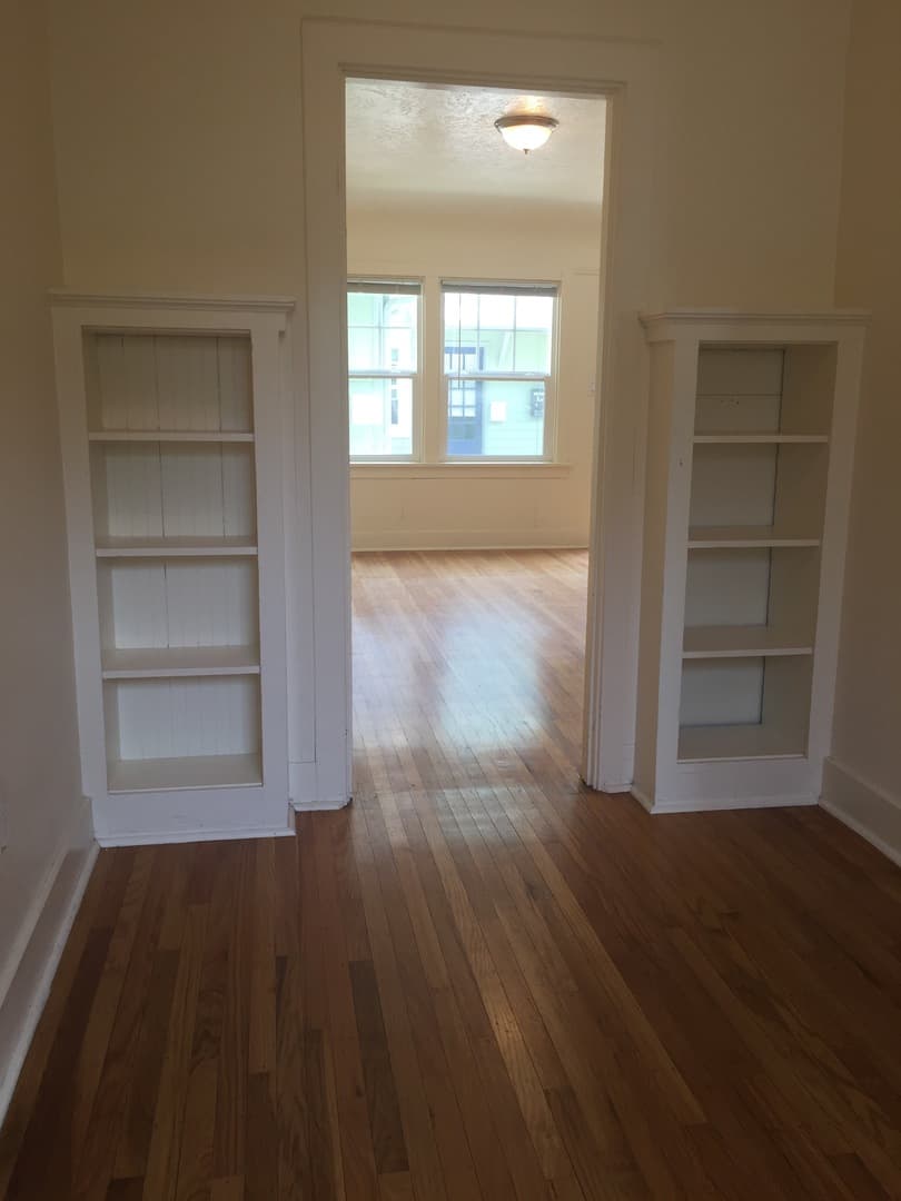 Portland Apartment: 2031 N Watts