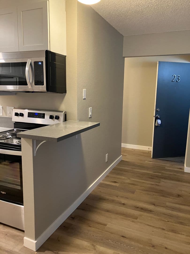 Milwaukie Apartment: 2323 SE Harrison St.