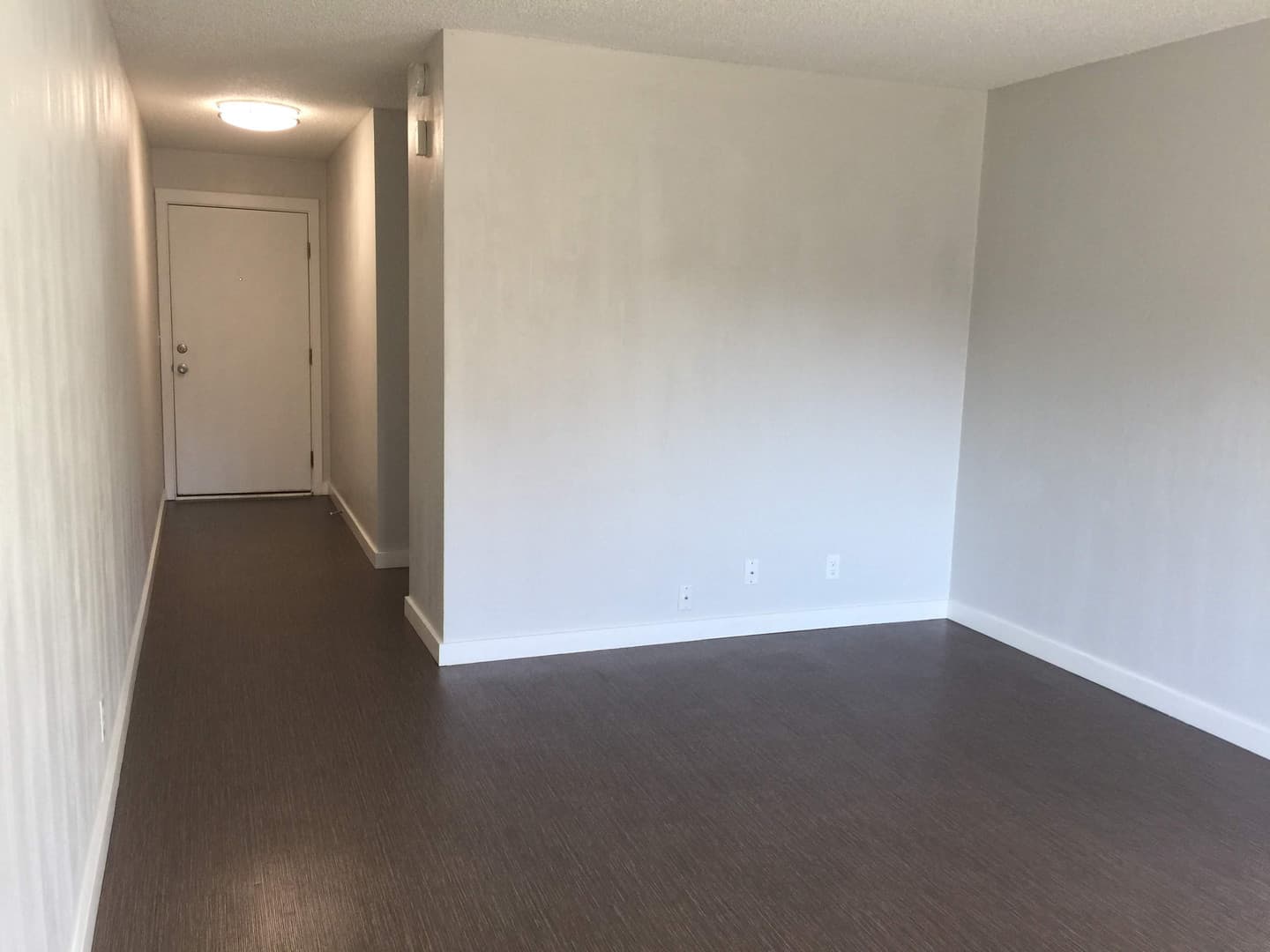 Portland Apartment: 565 N Rosa Parks Way - 102