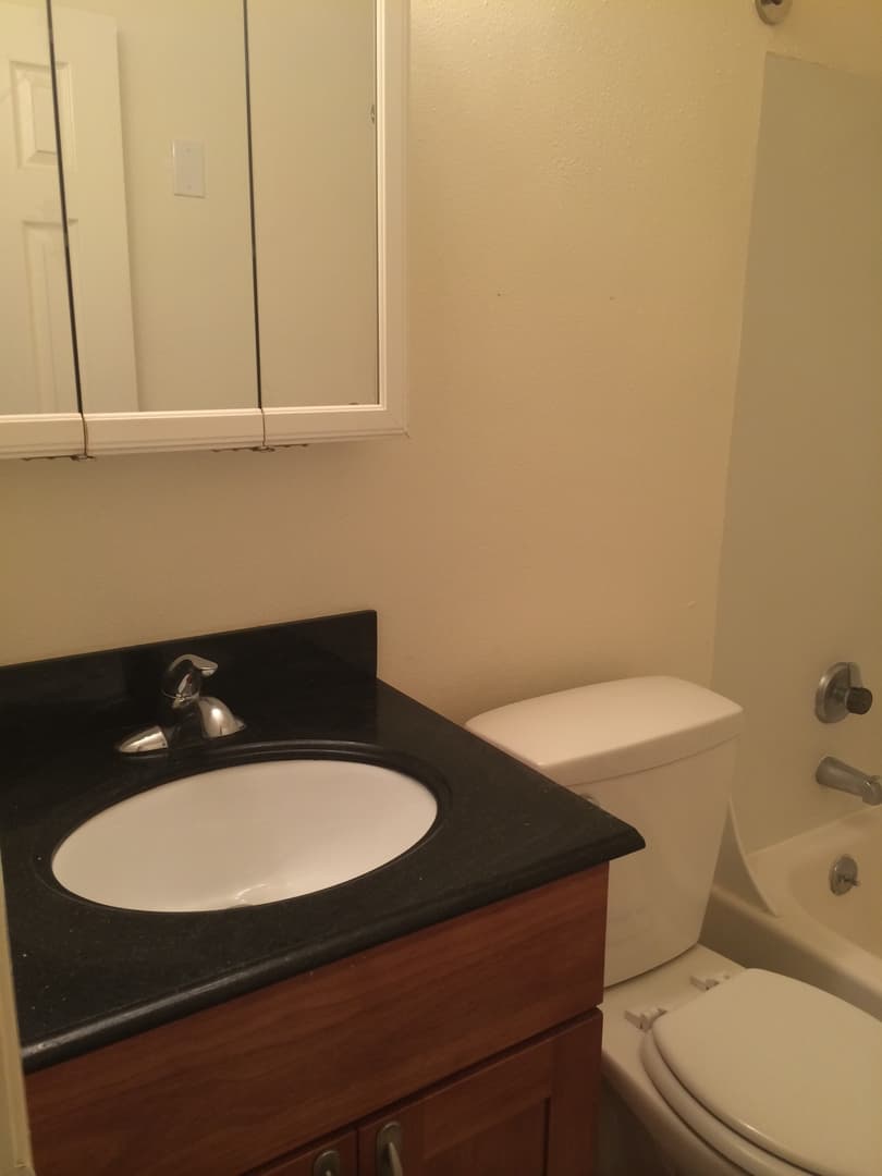 Portland Apartment: 721 SE 29th Ave
