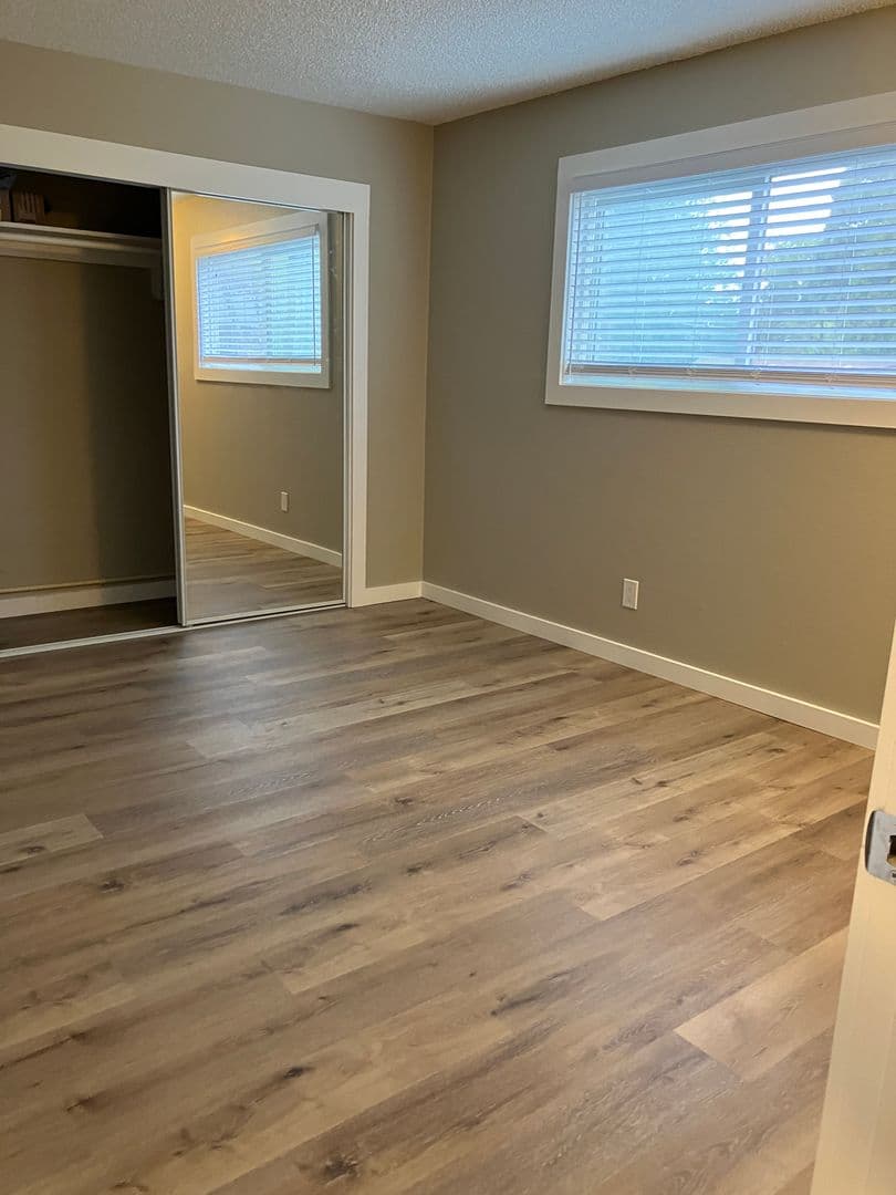 Milwaukie Apartment: 2323 SE Harrison St.