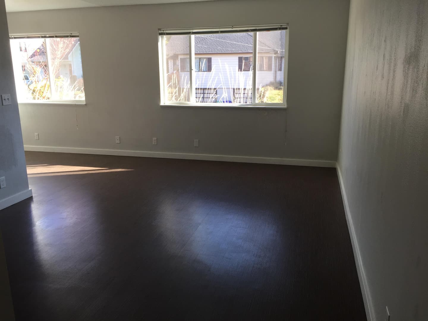 Portland Apartment: 565 N Rosa Parks Way - 102