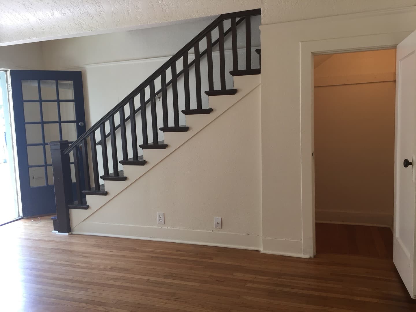 Portland Apartment: 2031 N Watts