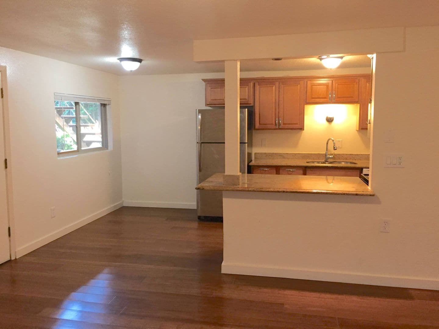 Portland Apartment: 721 SE 29th Ave