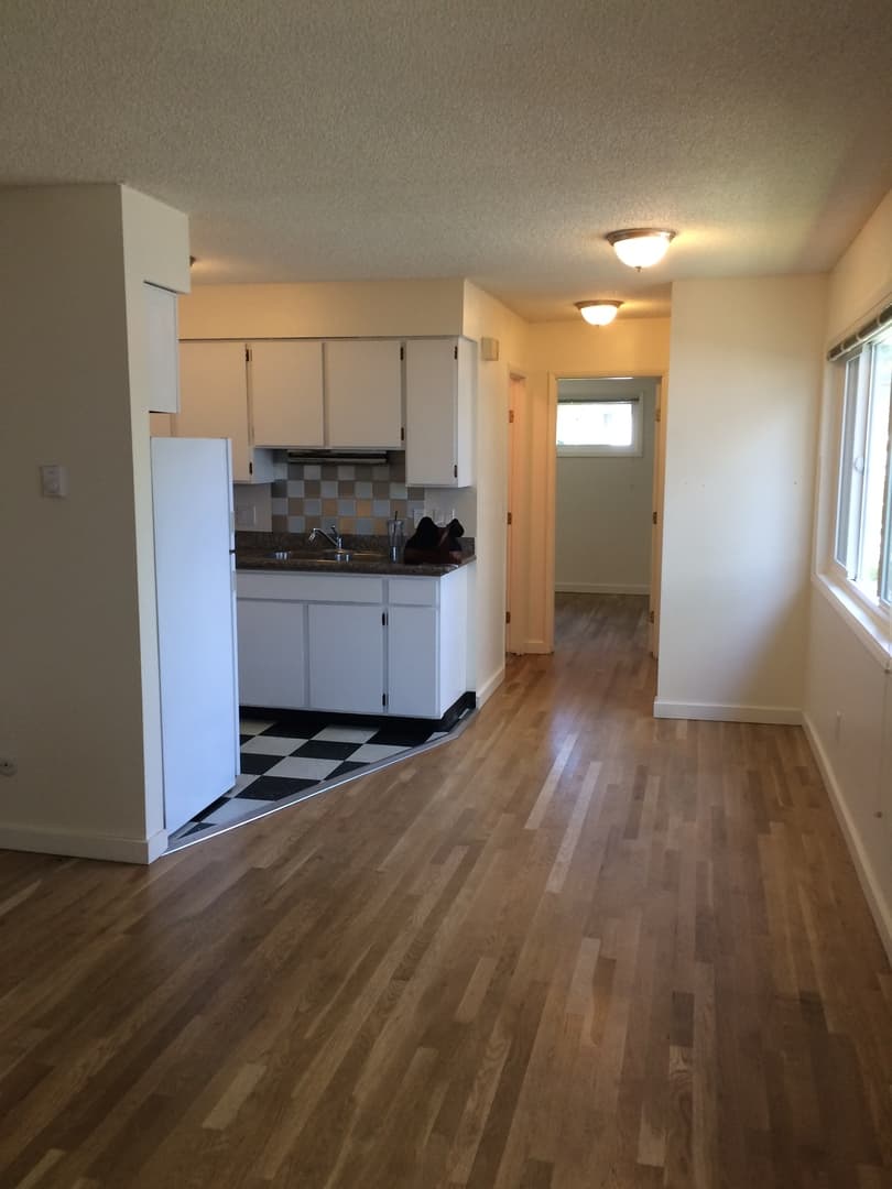 Portland Apartment: 2151 NE Halsey
