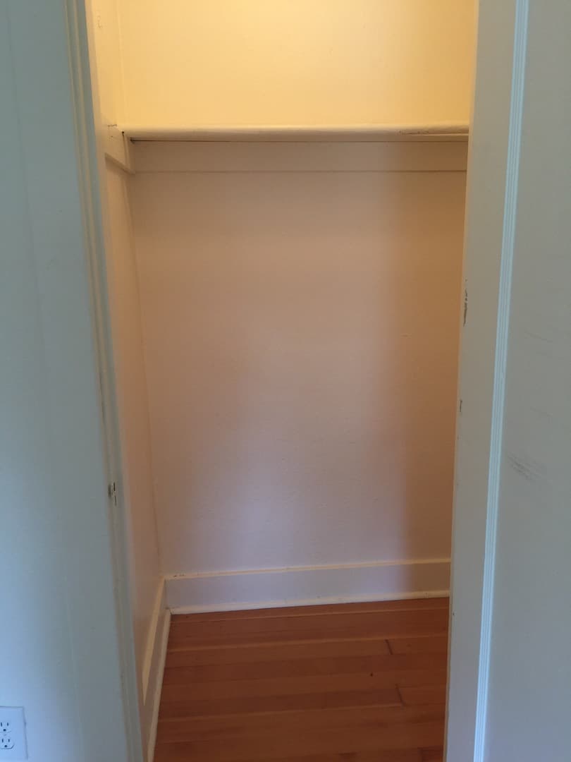 Portland Apartment: 2031 N Watts