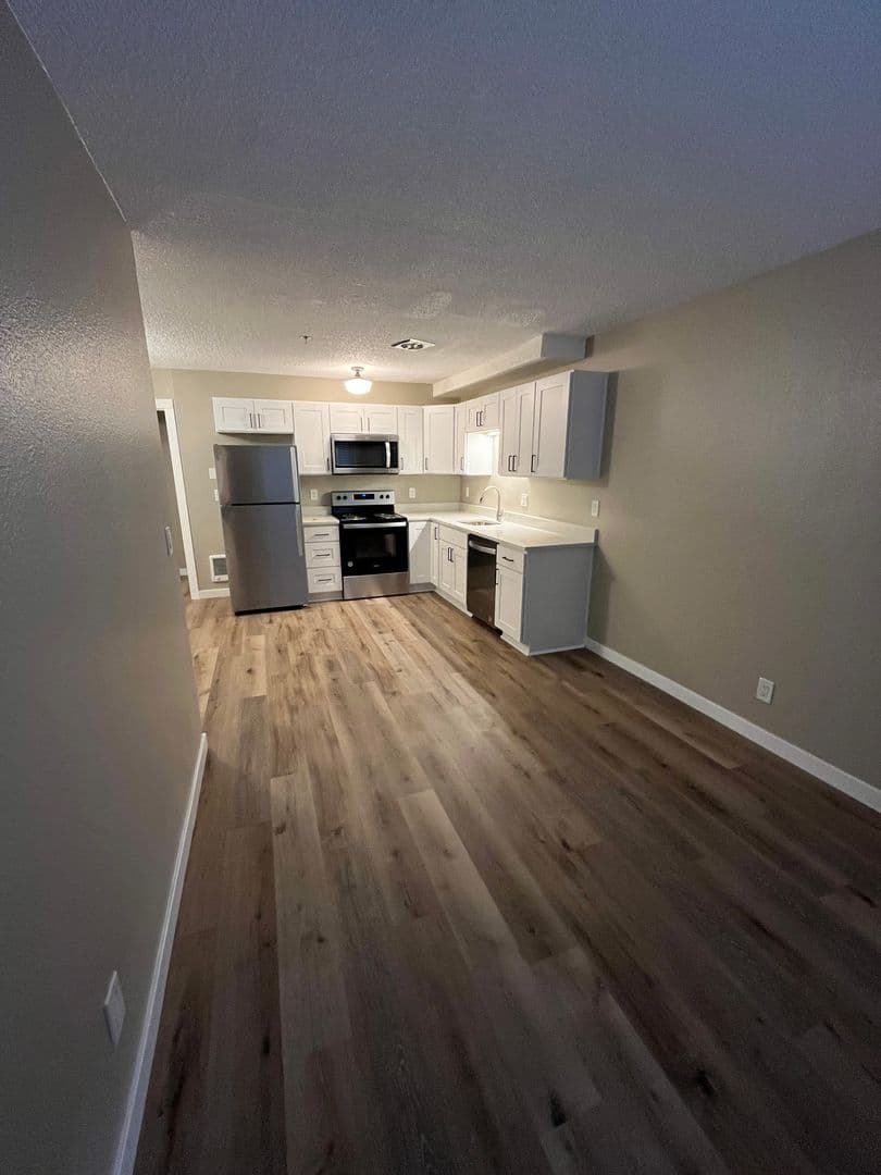Milwaukie Apartment: 2323 SE Harrison St.