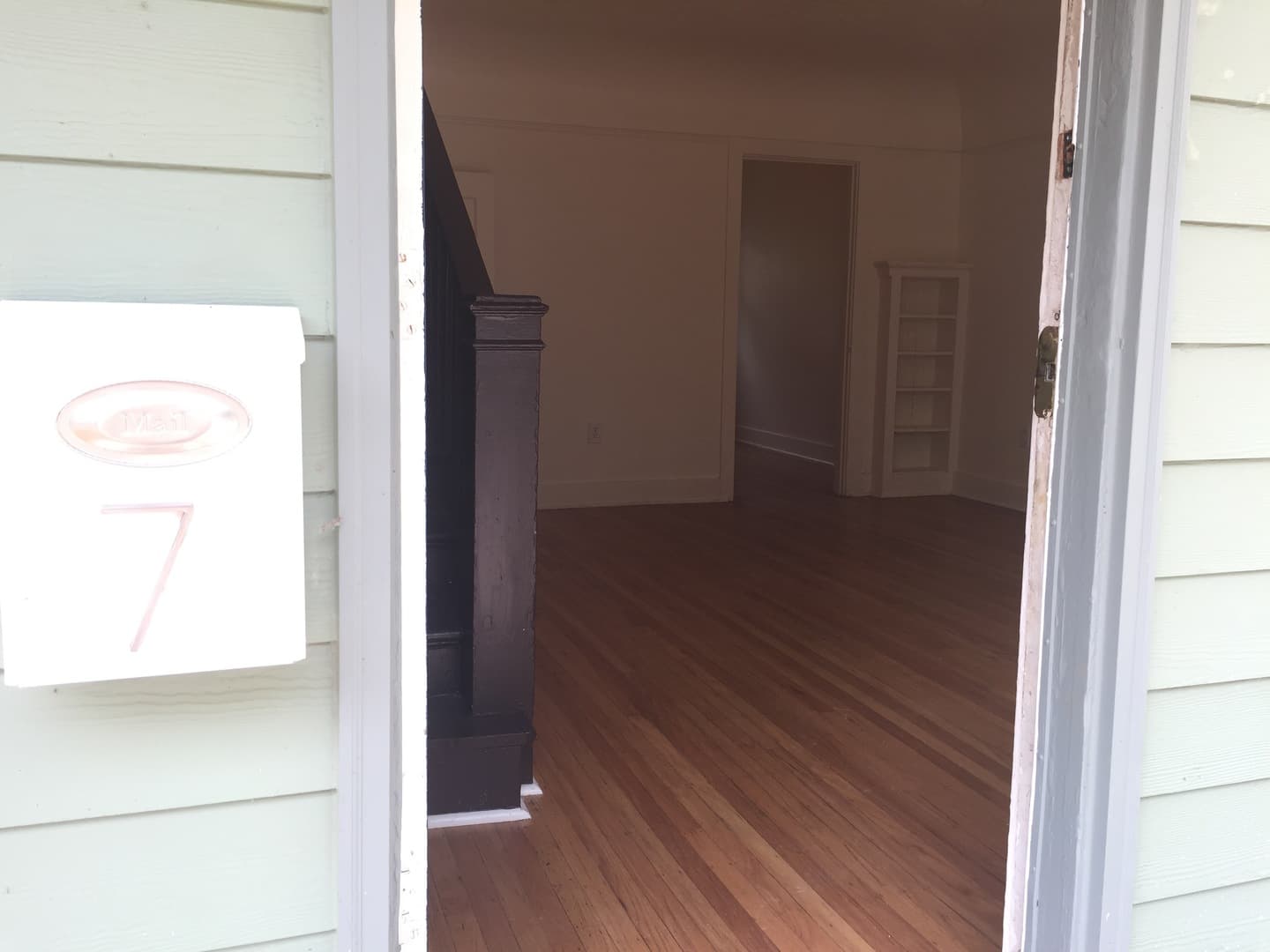 Portland Apartment: 2031 N Watts