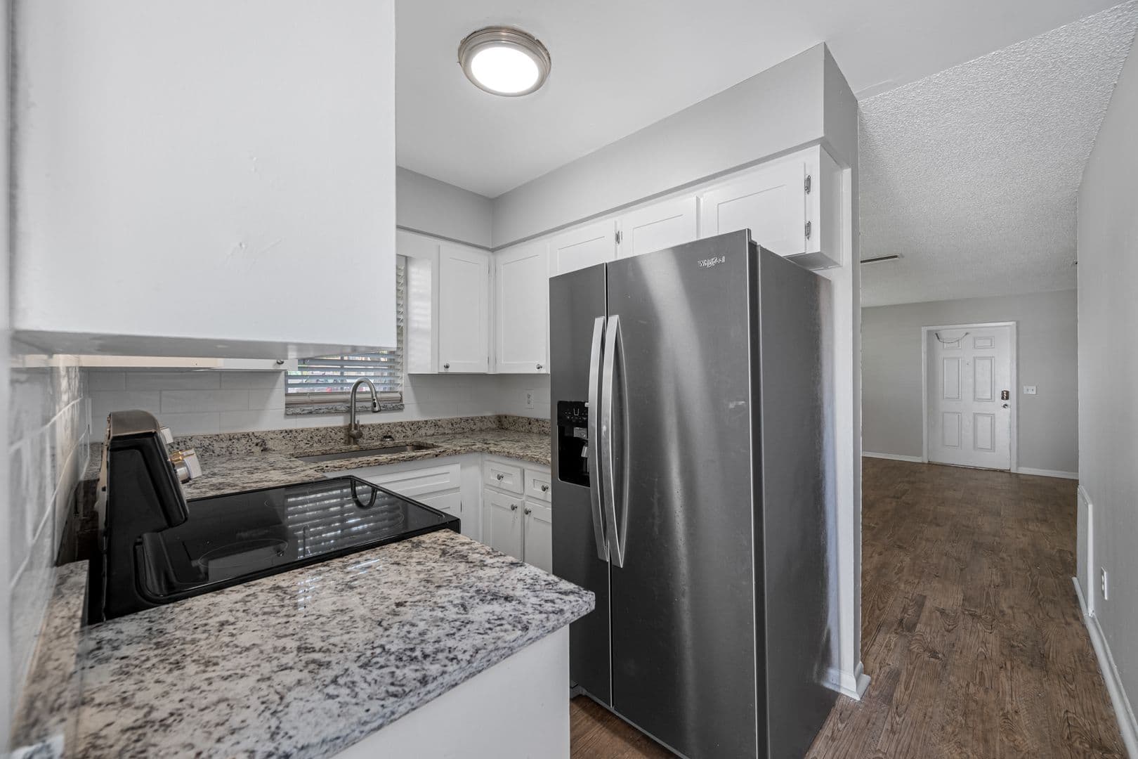 St Petersburg Apartment: 621 88th Ave N