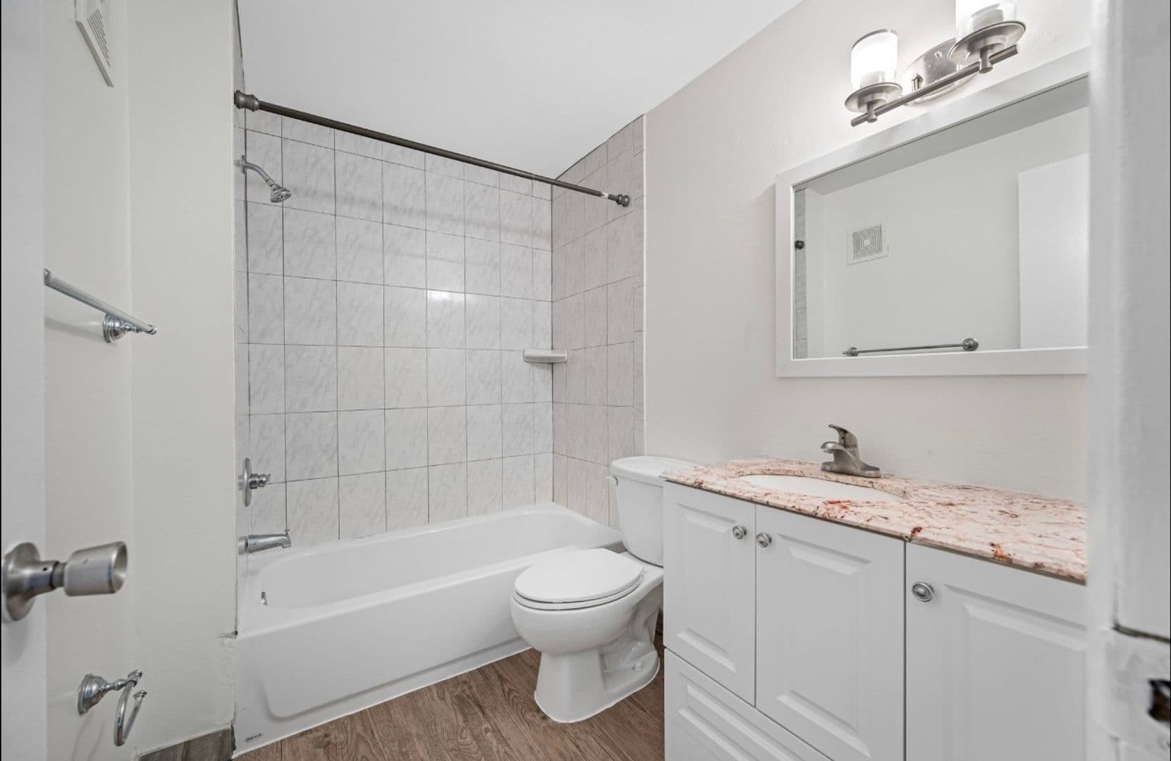 Tampa Apartment: 3211 W De Leon St