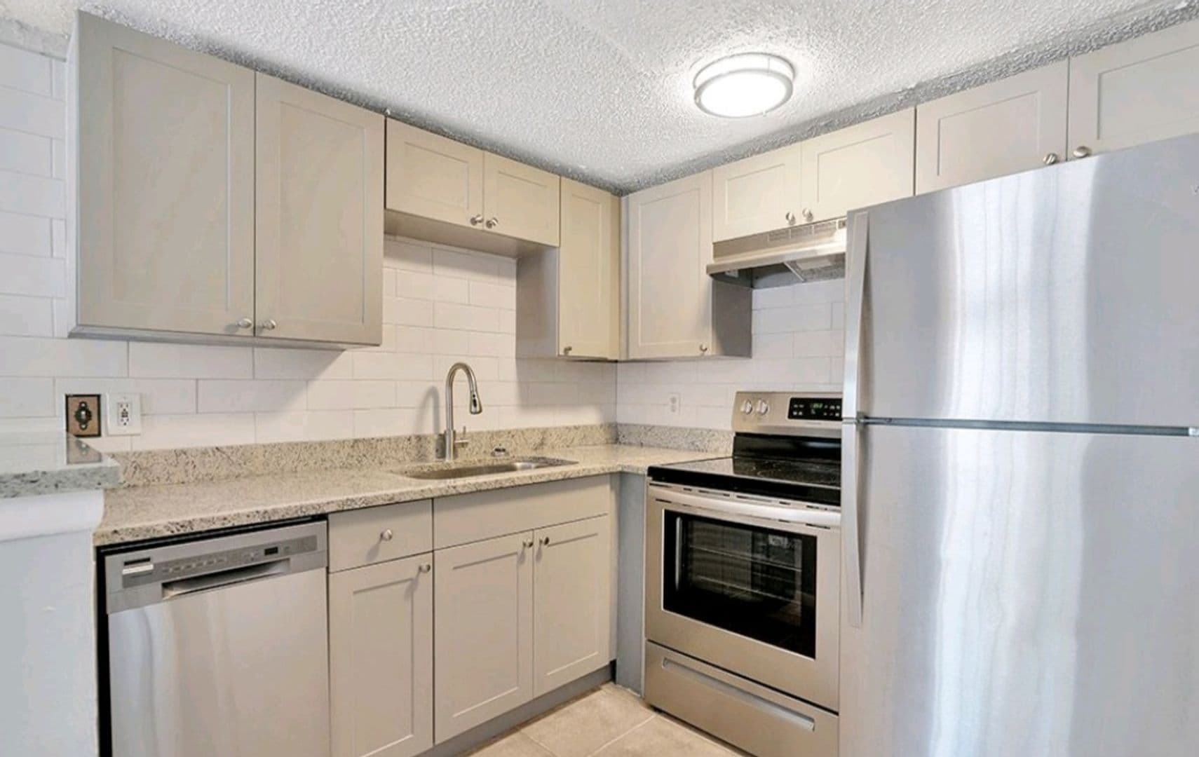 Tampa Apartment: 5113 N Nebraska Ave
