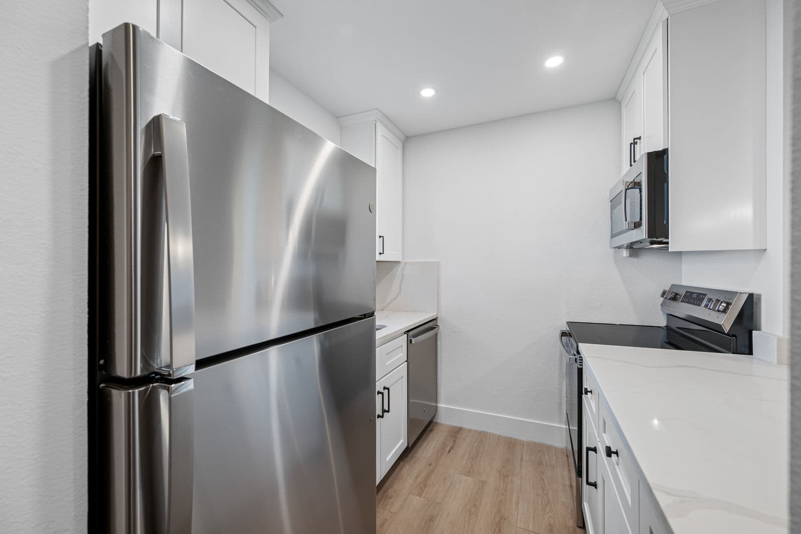 Tampa Townhome: 6119 Memorial Hwy
