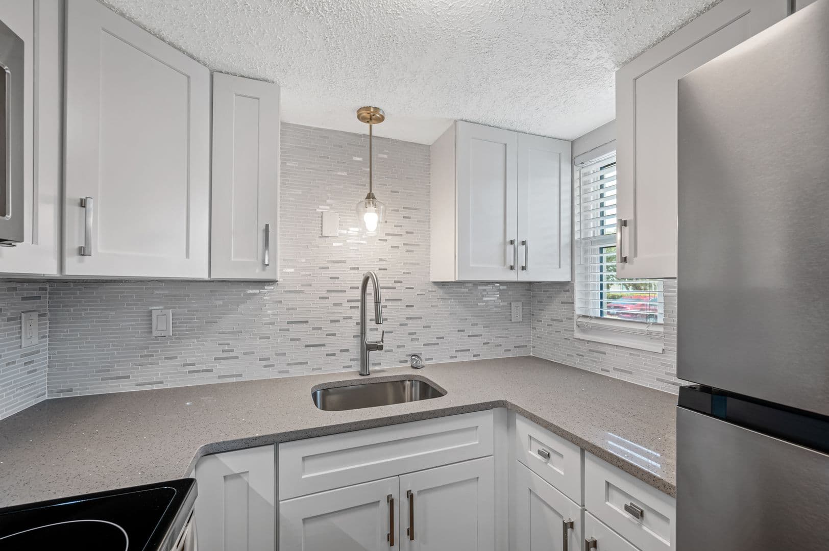Clearwater Apartment: 1142 Sunset Point Rd