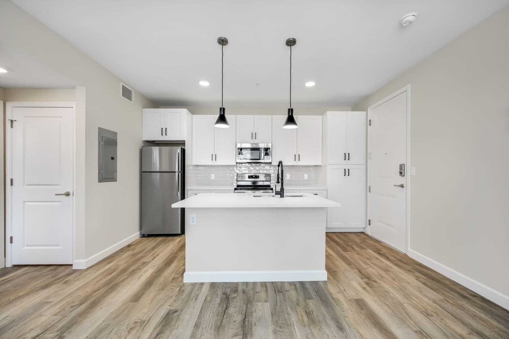 St. Petersburg Apartment: 700 3rd Ave South