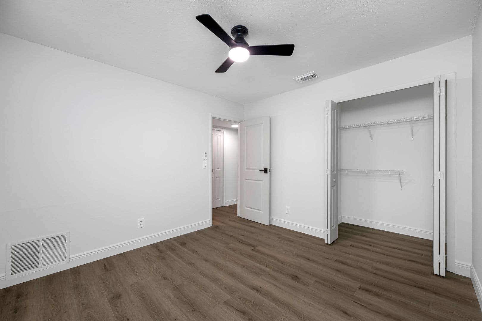 Pinellas Park Apartment: 7200 63rd St N