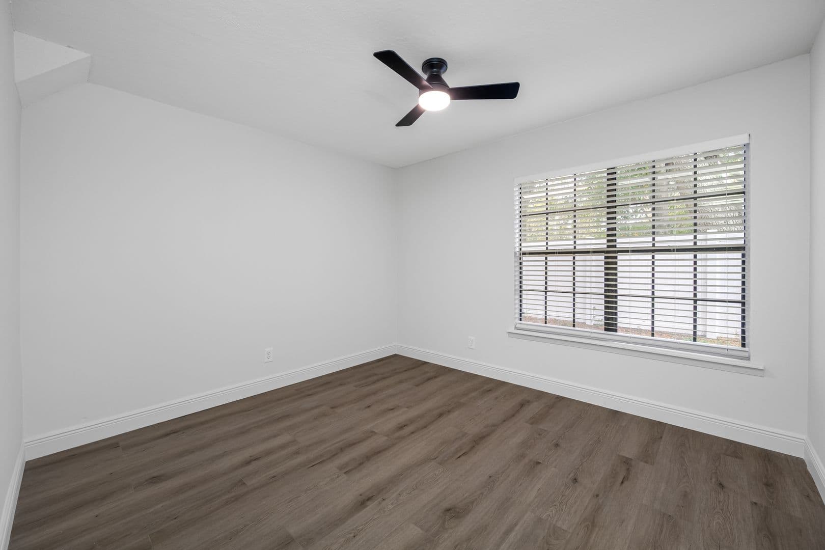 Pinellas Park Apartment: 7200 63rd St N
