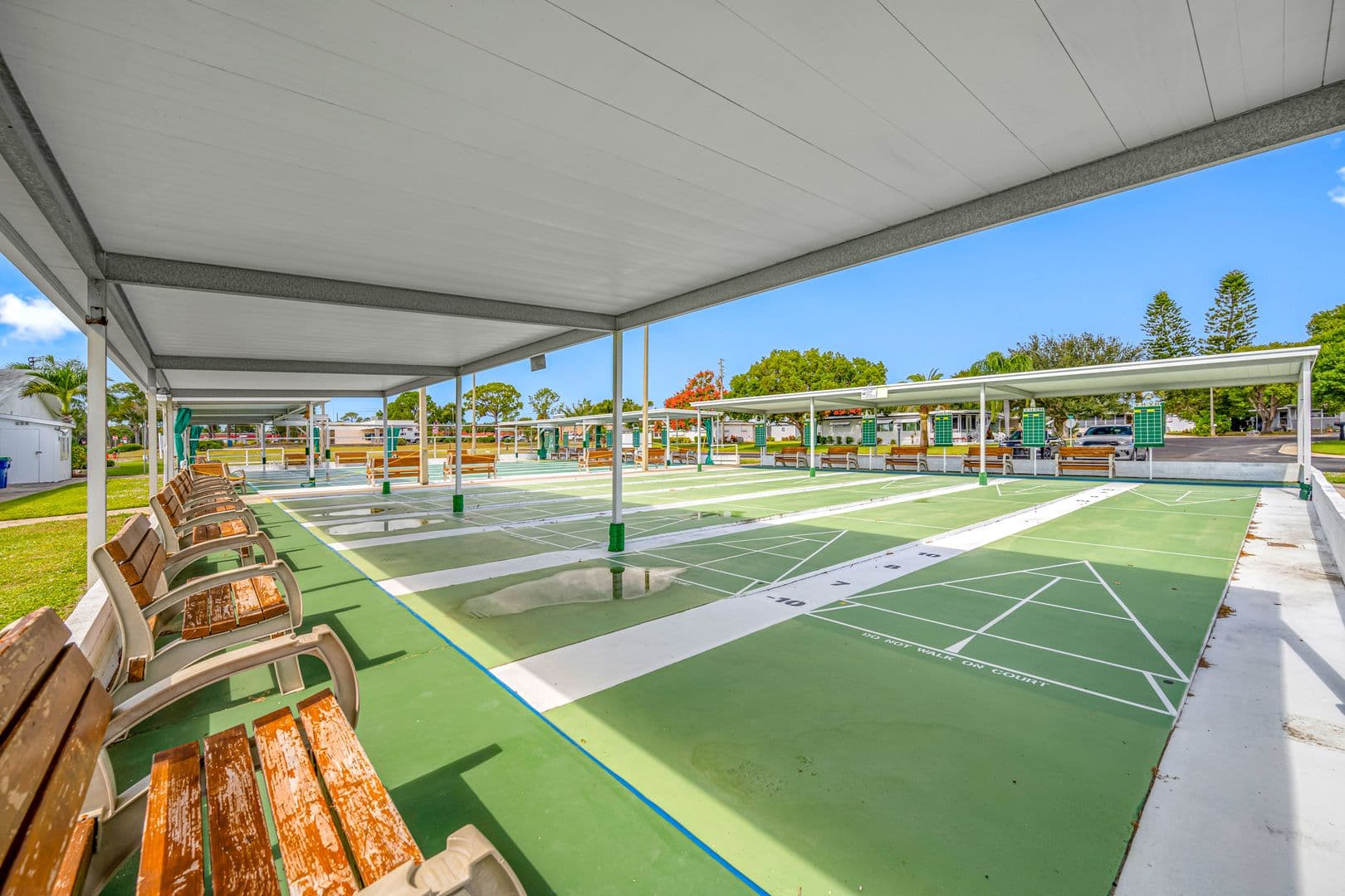 Palm Harbor Apartment: 30 Liberty Way