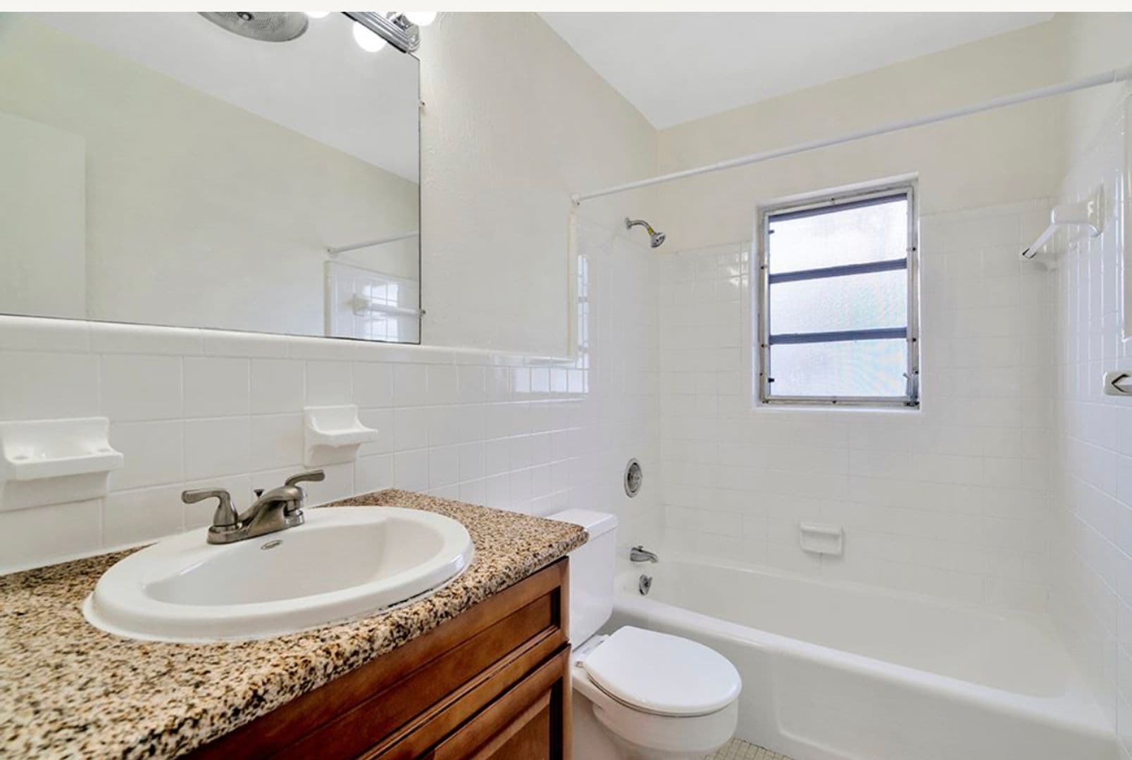 Tampa Apartment: 211 Danube Ave
