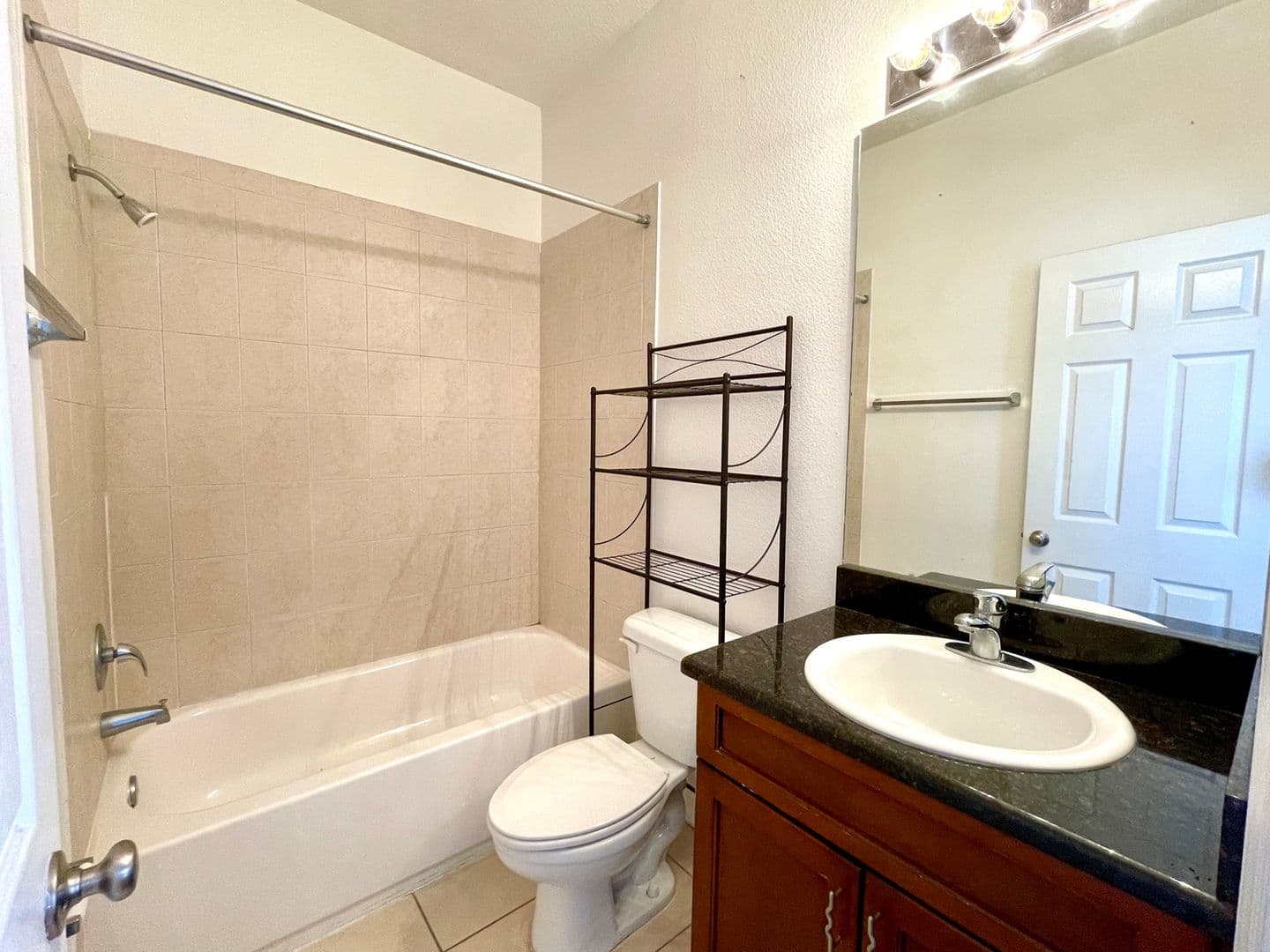 Tampa Apartment: 5709 Las Ventanas Dr