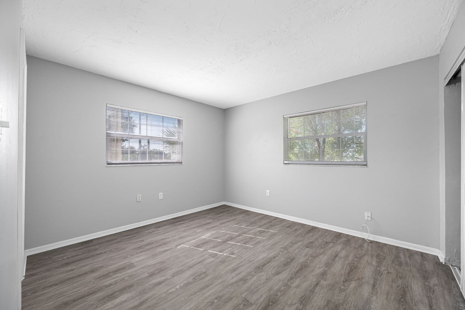 Largo Apartment: 1500 W Bay Dr