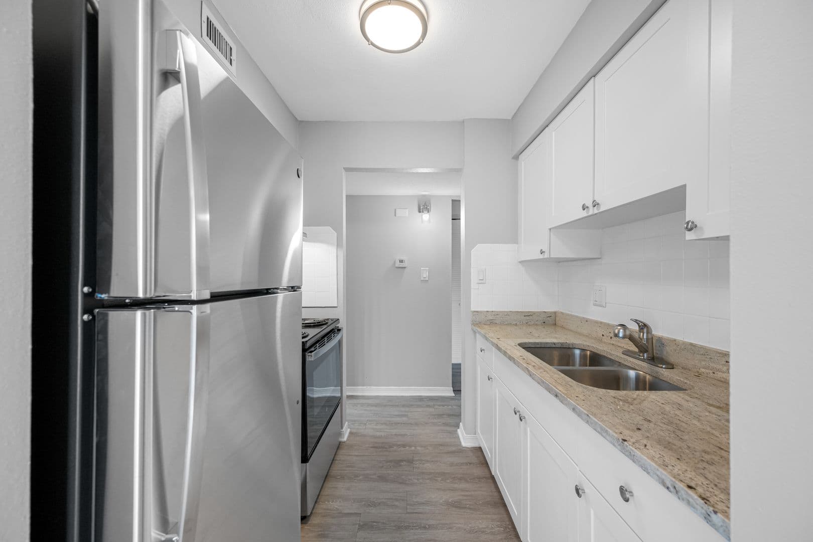 Largo Apartment: 1500 W Bay Dr