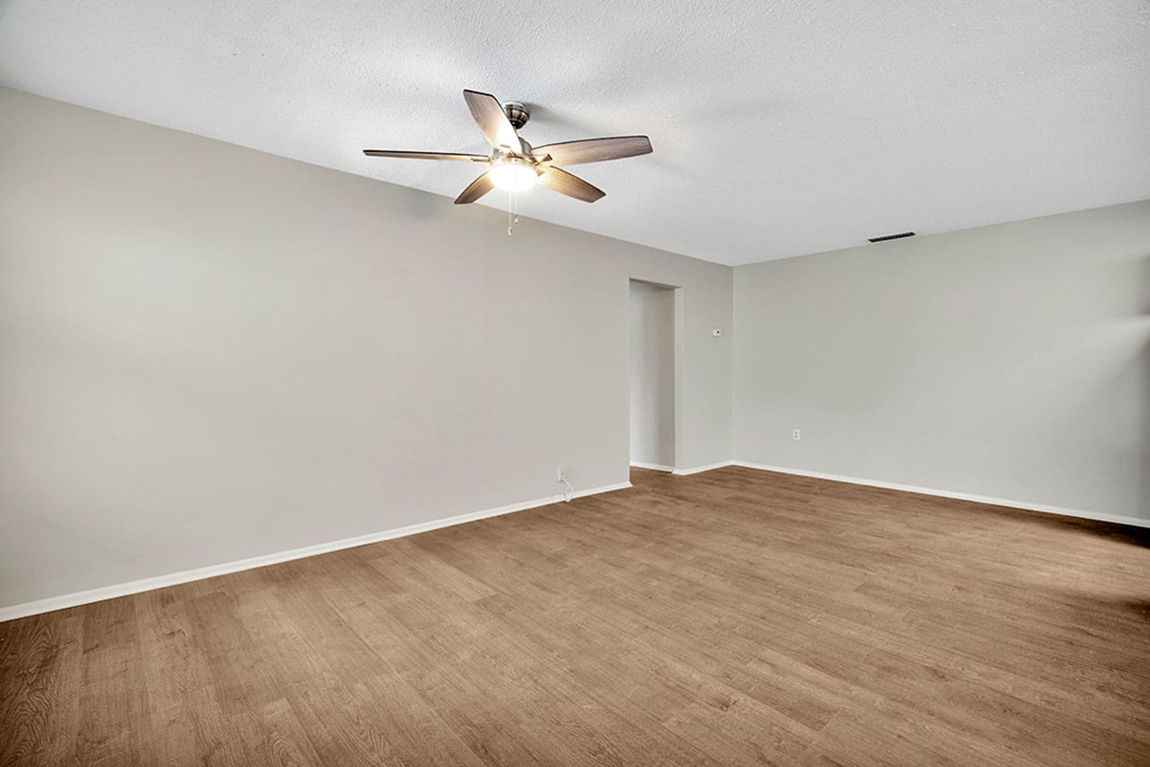 Tampa Apartment: 3602 S MacDill Ave