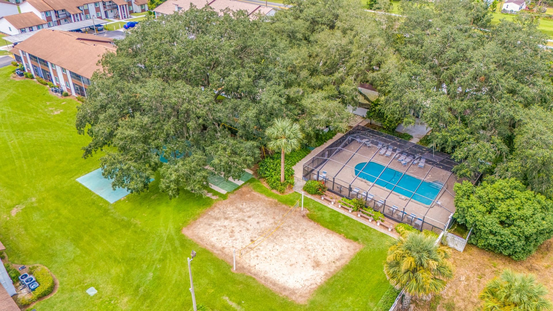 Zephyrhills Apartment: 39132 County Road 54