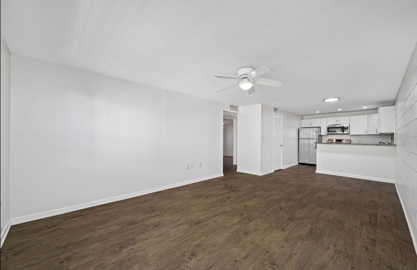 Tampa Apartment: 3211 W De Leon St