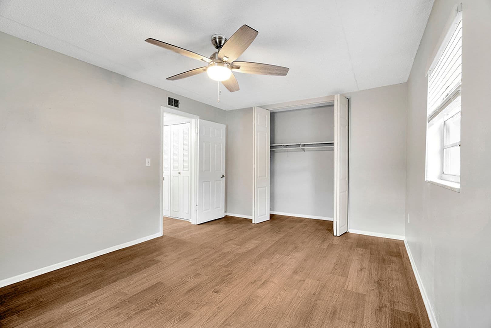 Tampa Apartment: 3602 S MacDill Ave