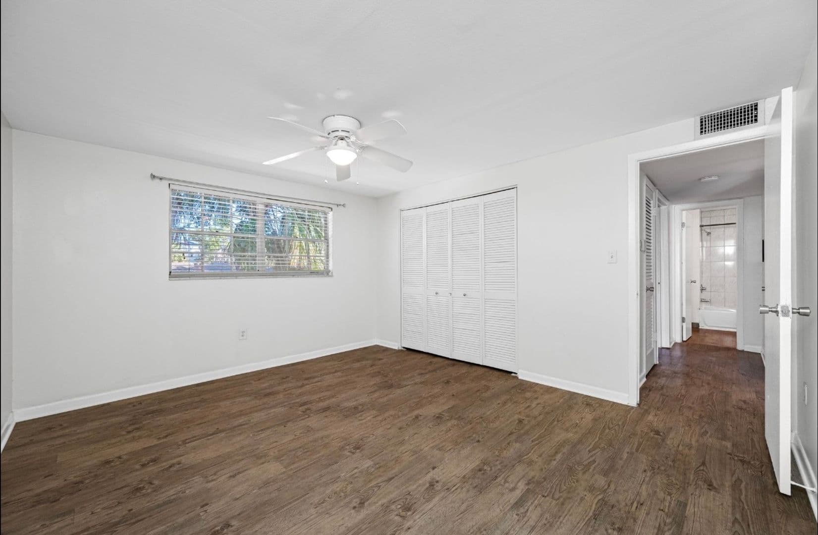 Tampa Apartment: 3211 W De Leon St