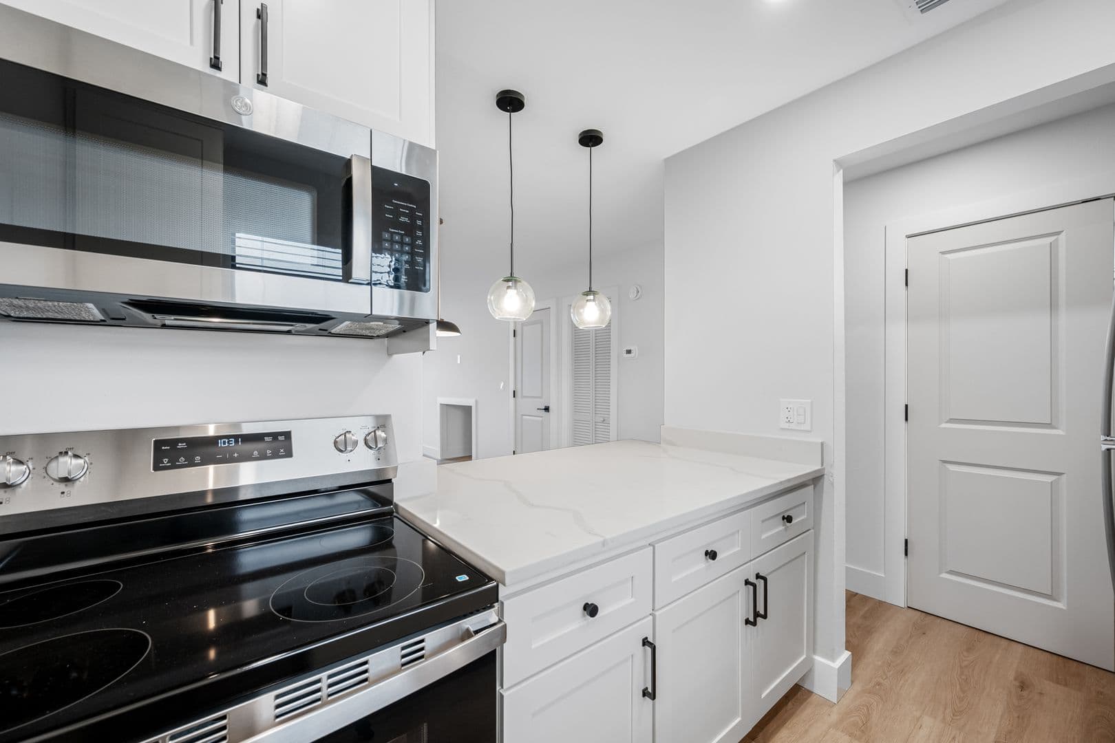 Tampa Townhome: 6119 Memorial Hwy