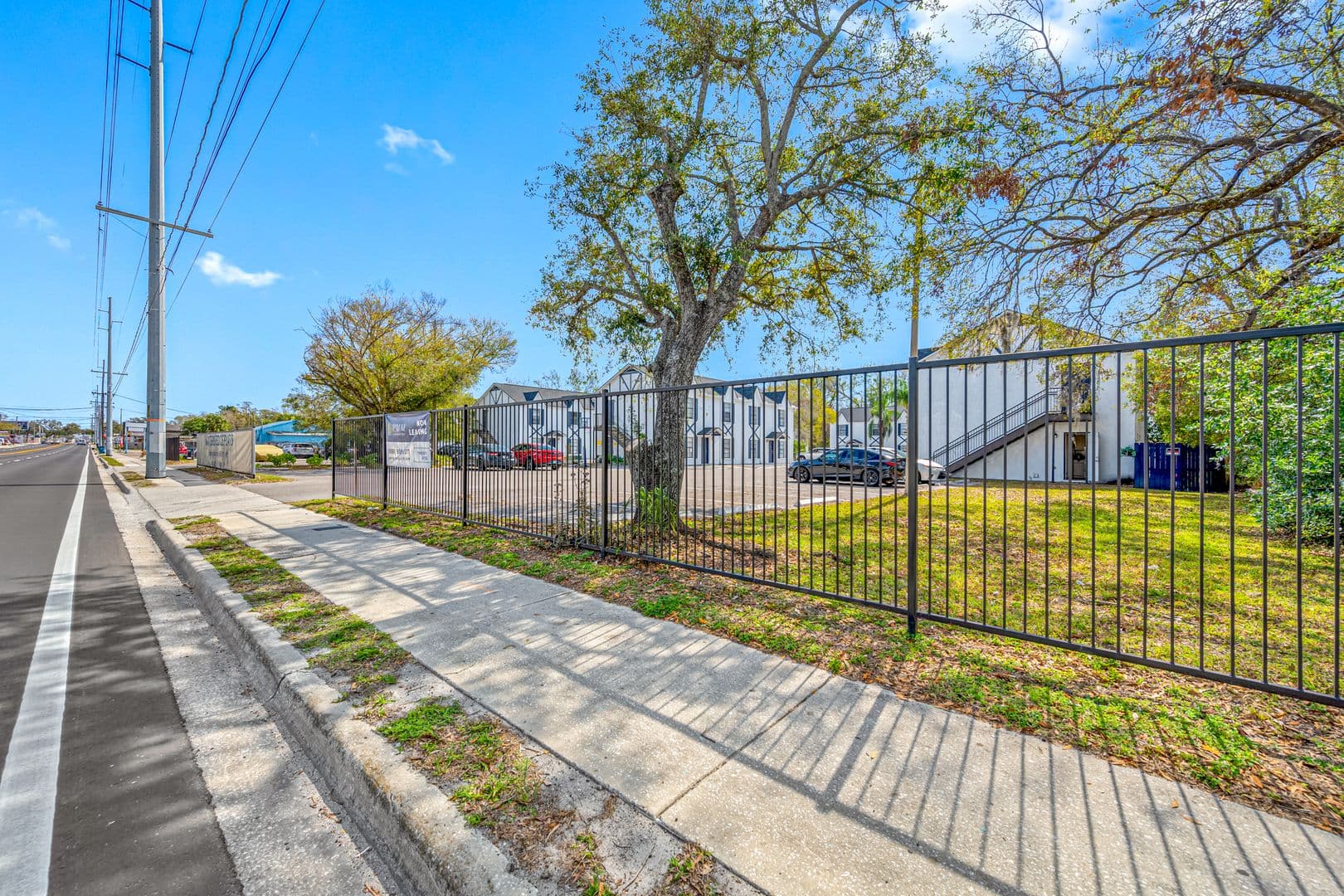 Tampa Apartment: 1308 W Waters Ave
