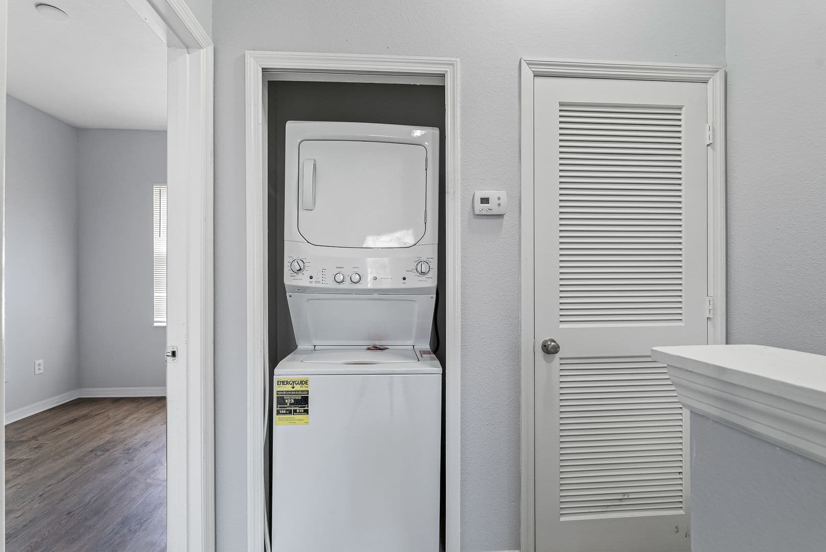 Tampa Apartment: 5709 Las Ventanas Dr