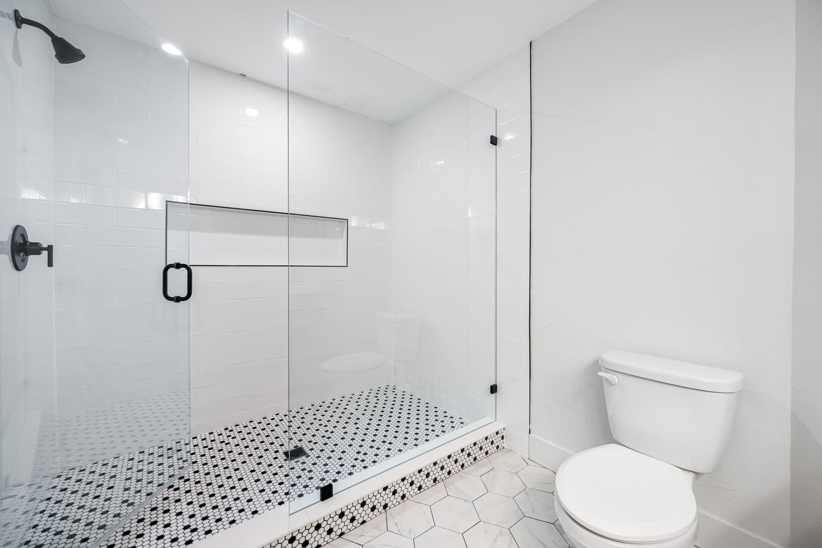 Tampa Townhome: 6119 Memorial Hwy