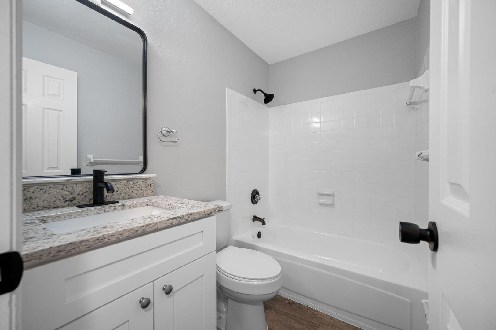 Zephyrhills Apartment: 39132 County Road 54