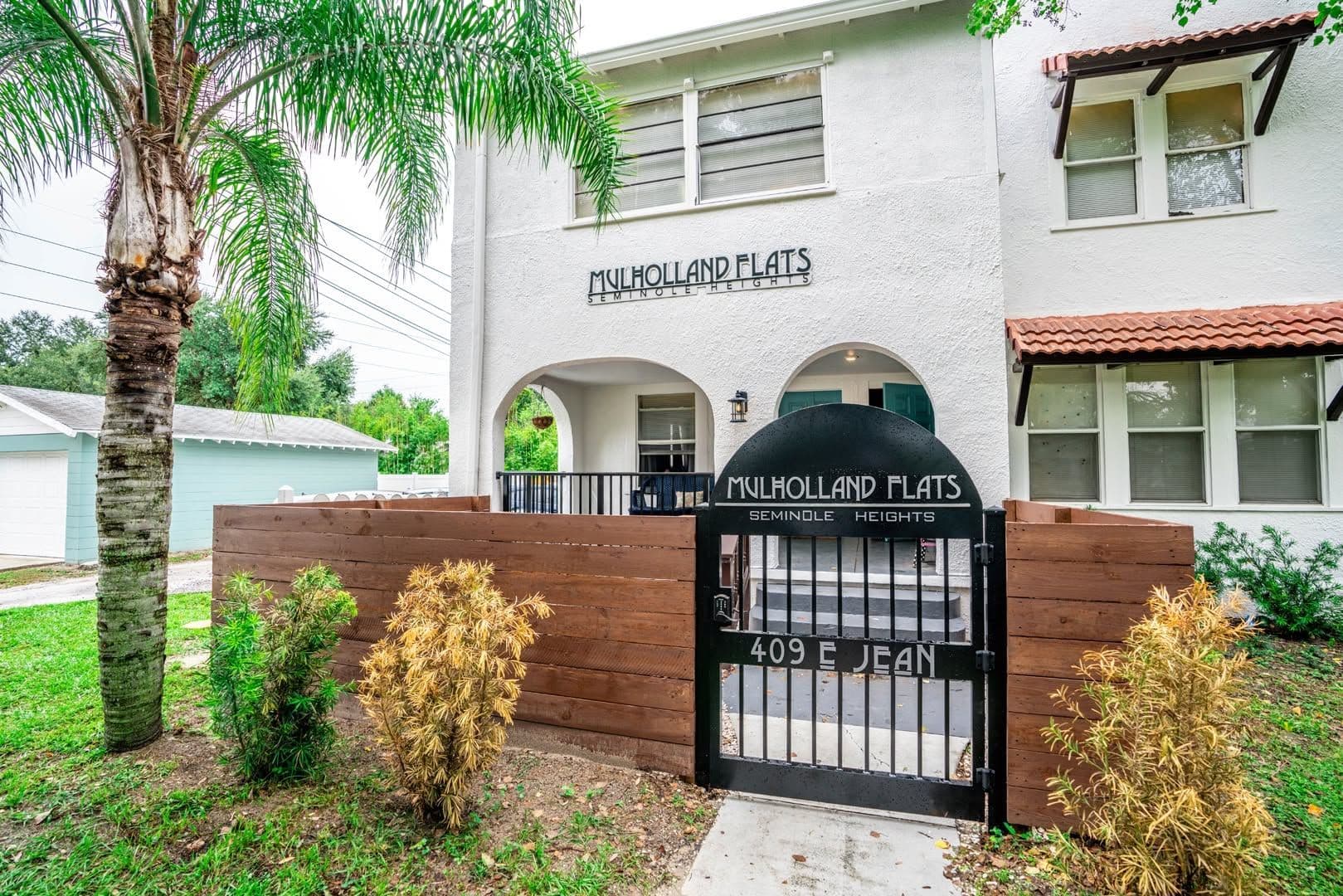 Tampa Apartment: 405 and 409 E Jean St, Tampa FL 33604