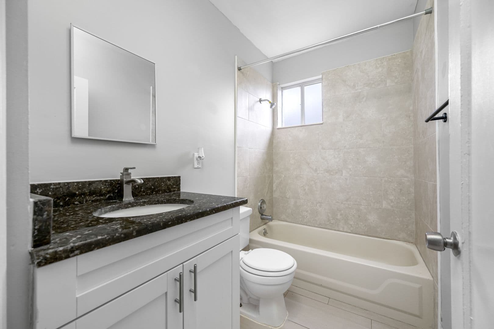 St Petersburg Apartment: 324 Grove Street North
