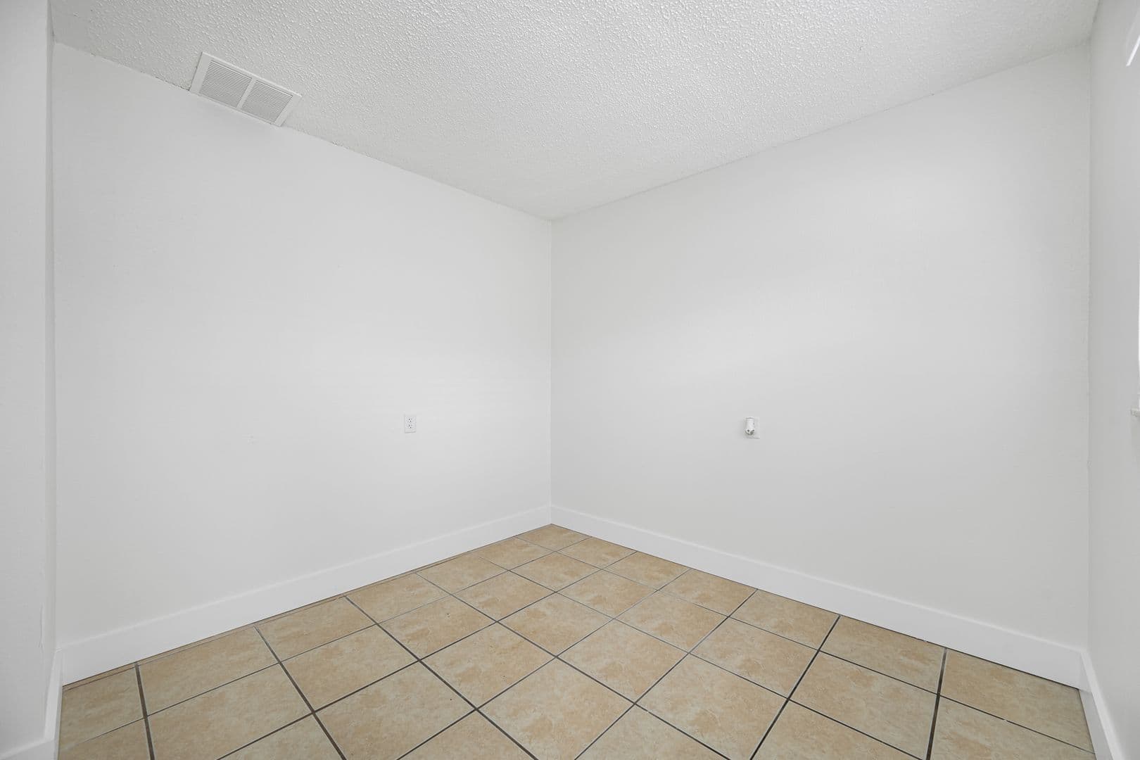 St Petersburg Apartment: 500 89th Avenue N