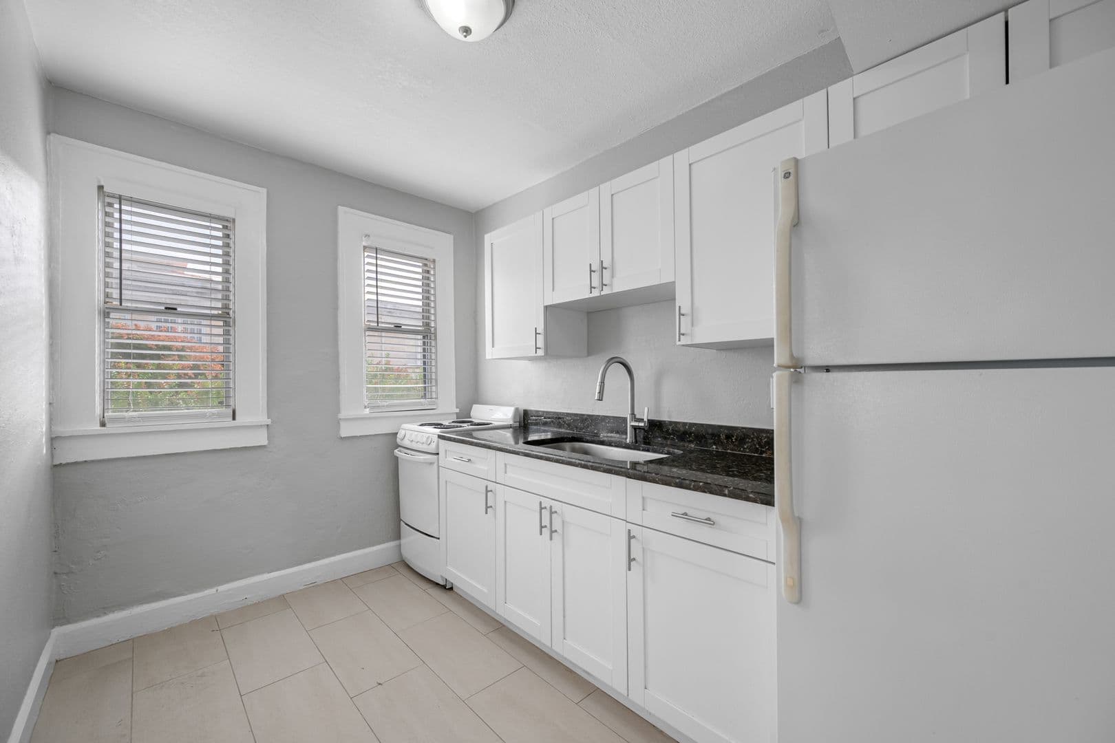 St Petersburg Apartment: 324 Grove Street North