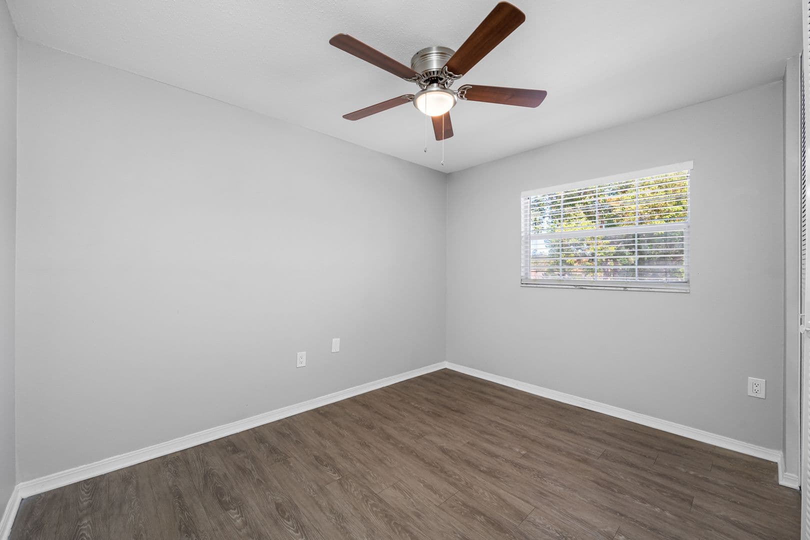 Largo Apartment: 1500 W Bay Dr