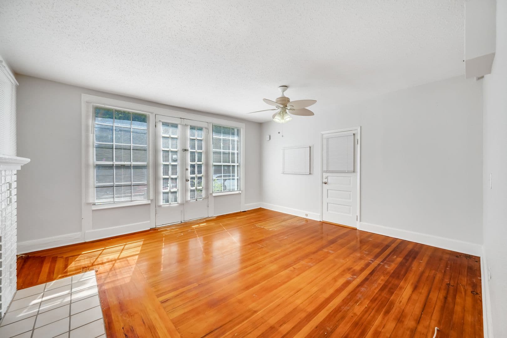 St Petersburg Apartment: 324 Grove Street North
