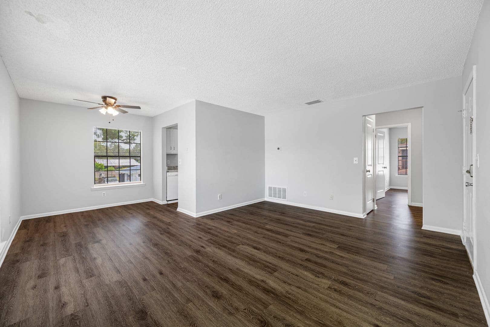 Pinellas Park Apartment: 7200 63rd St N