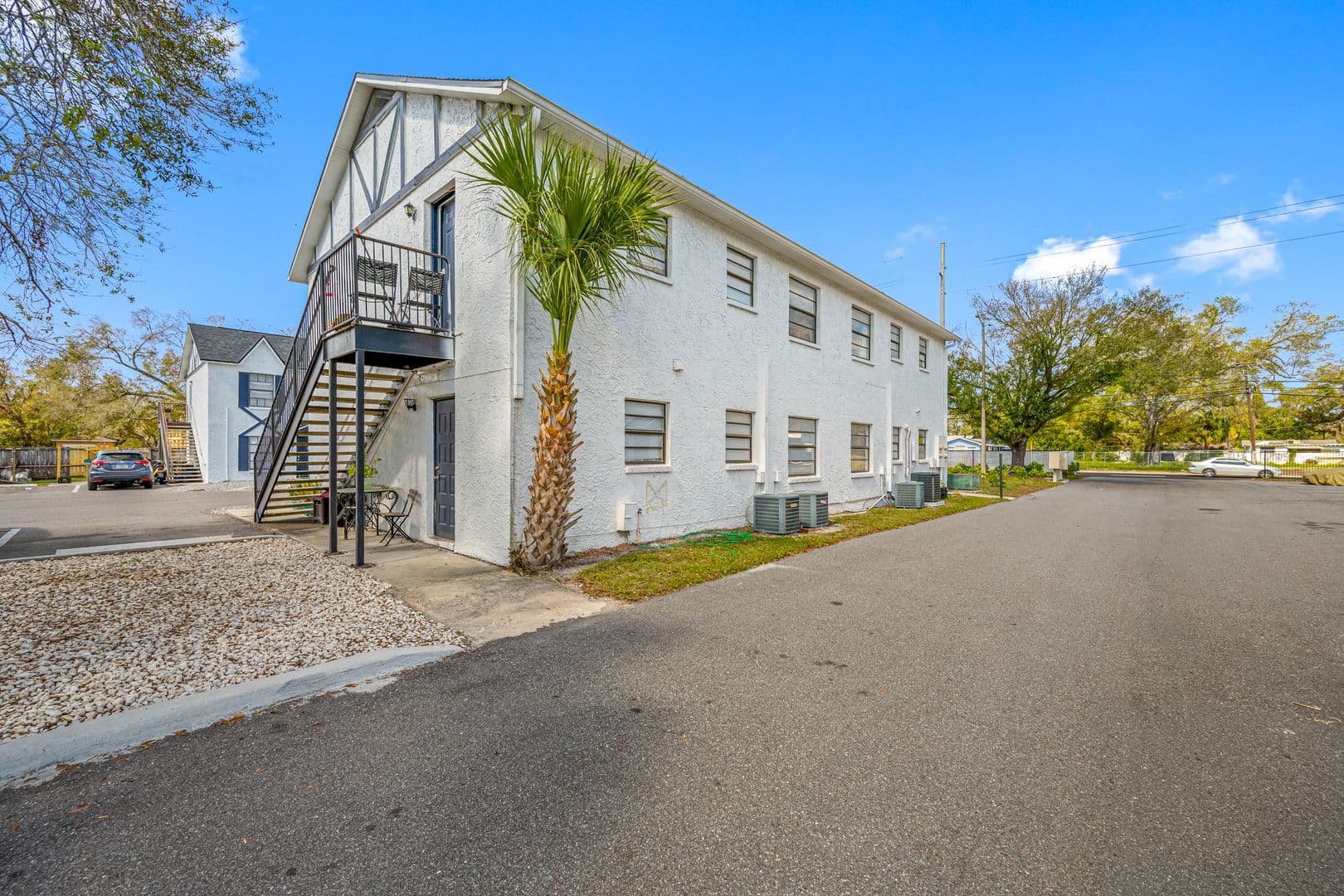 Tampa Apartment: 1308 W Waters Ave